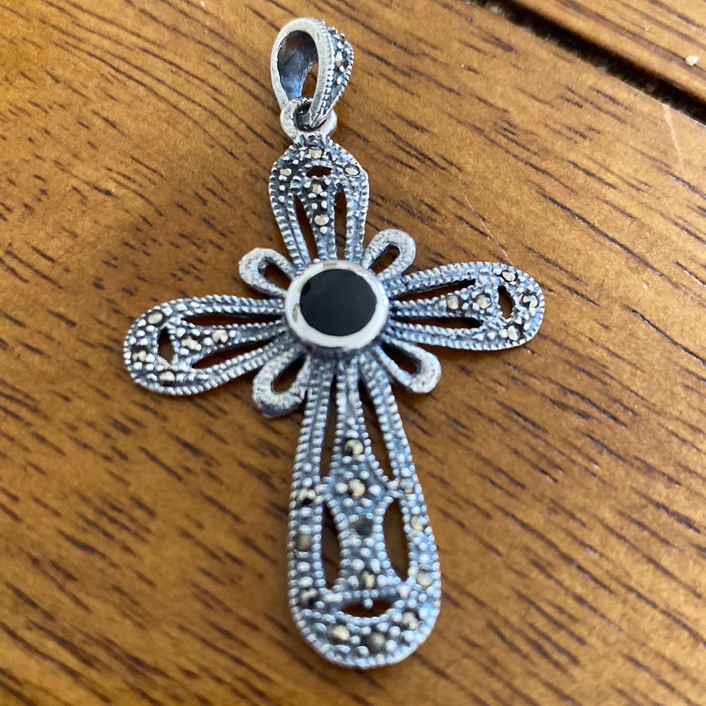Marcasite Onyx sterling silver cross pendant